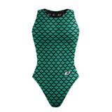 Scaled Female Waterpolo